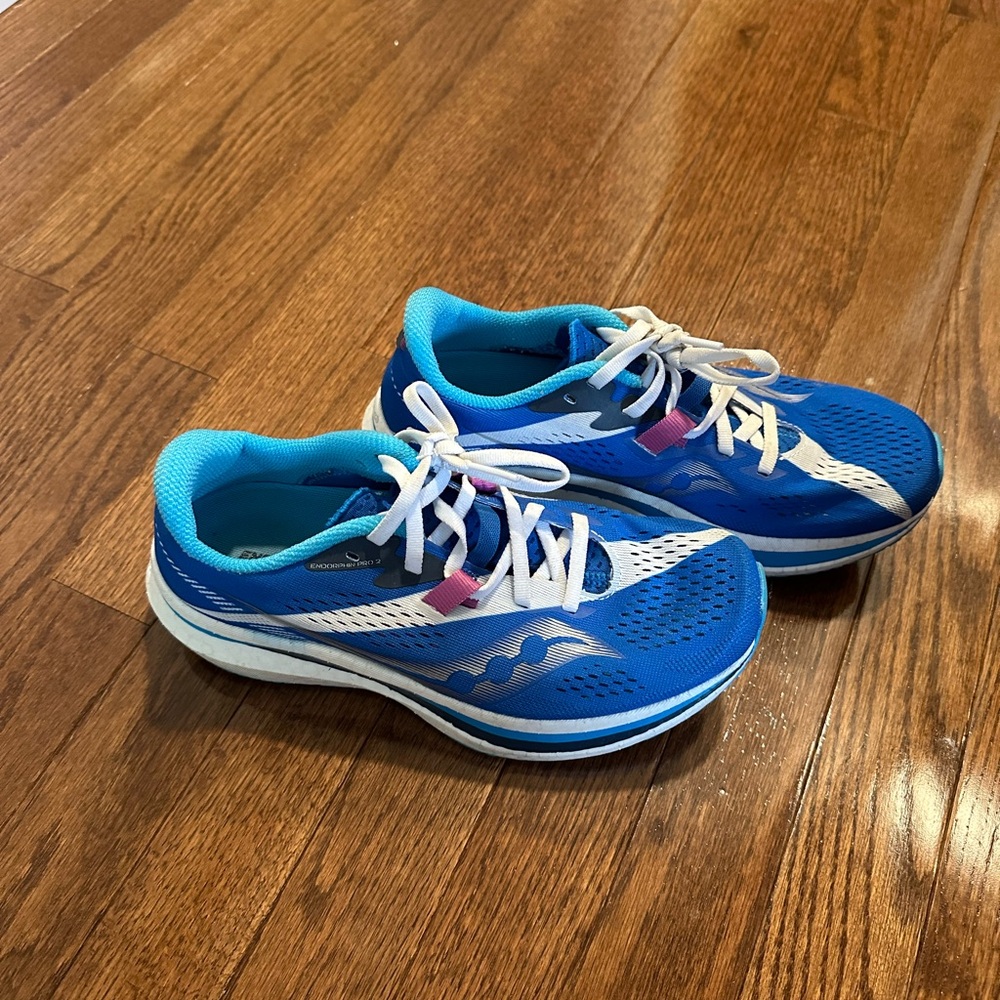 Saucony women’s Endorphin Pro 2